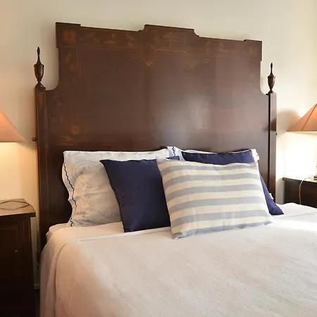 Blue Castle House Говея