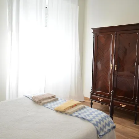 דירה Blue Castle House