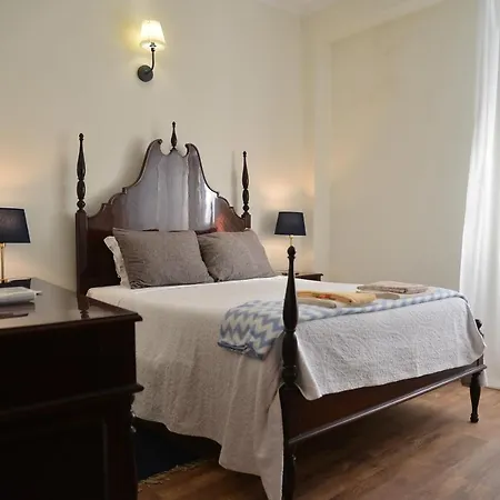 Апартаменты Blue Castle House *