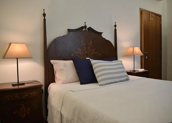 Blue Castle House アパート