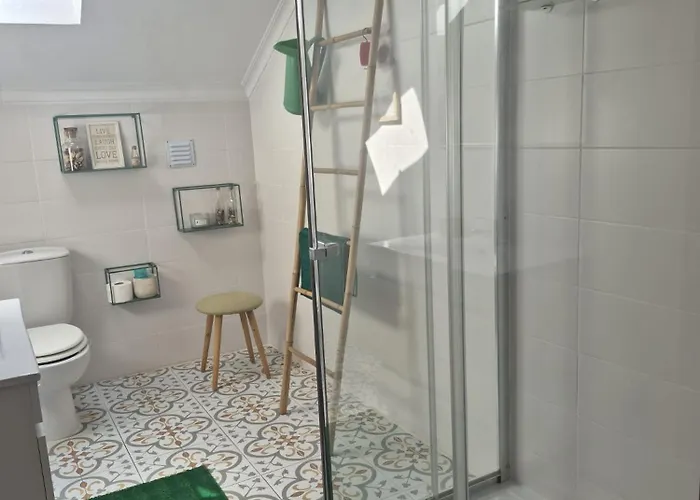 Blue Castle House شقة غويفيا