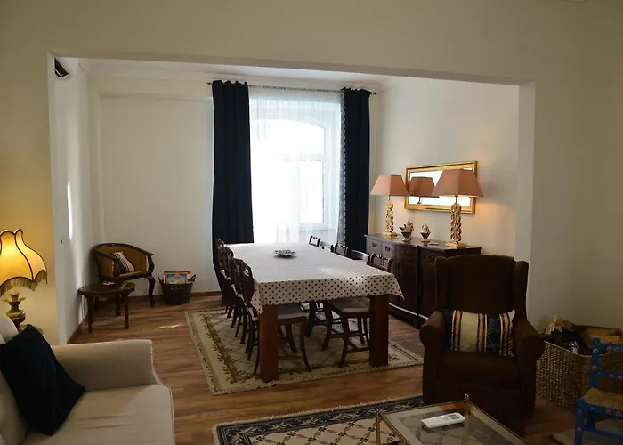 Blue Castle House * ゴウヴェイア